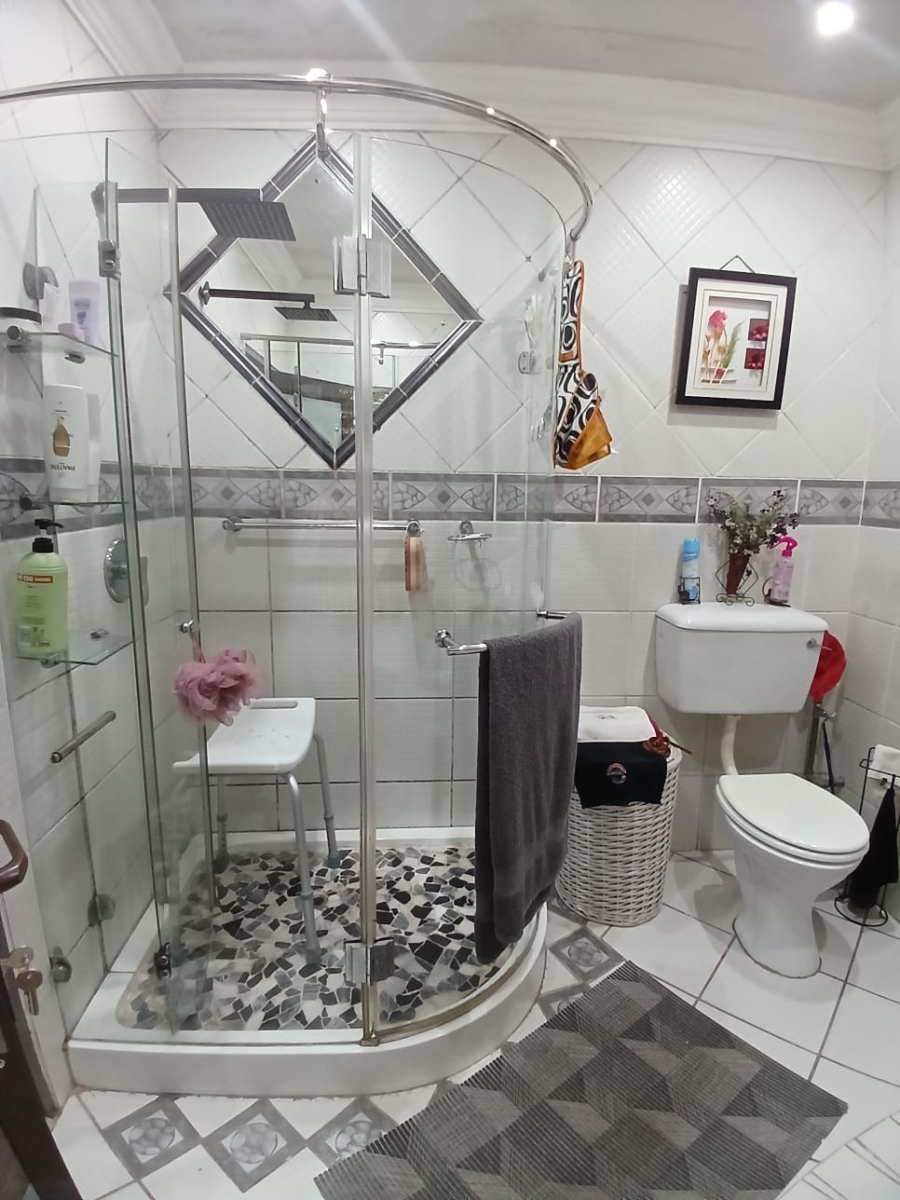 4 Bedroom Property for Sale in Vaalpark Free State